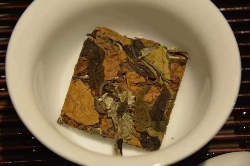 脱肥13年自家茶园茶园高品质白茶小片